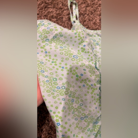 Crop top - Picture 2 of 3